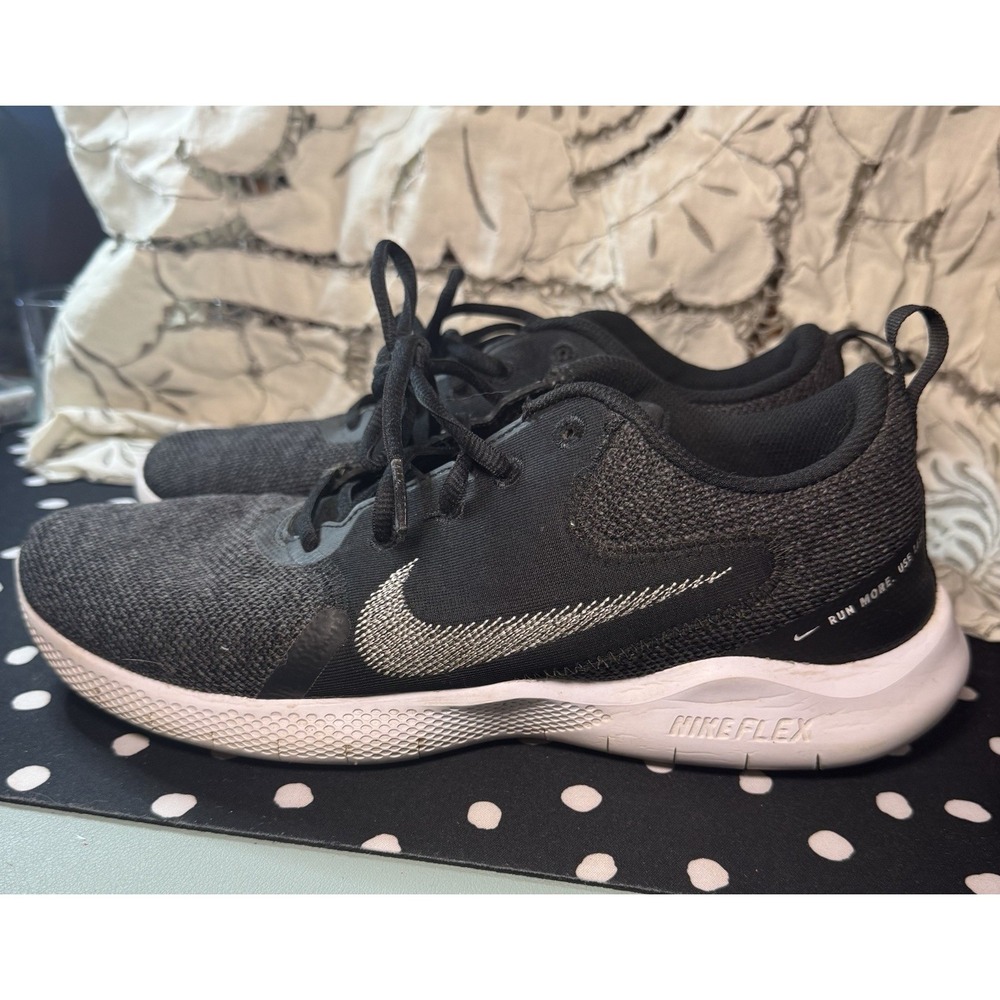 NIKE Flex Experience Run 10 Running Shoe Sneakers Black White Gray WOMEN'S 11 - Picture 4 of 10